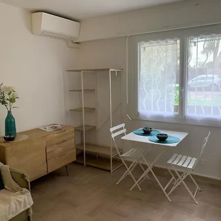 Apartment Claire Studio Bord De